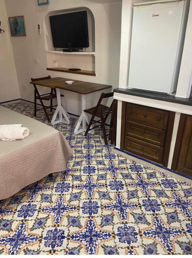 Casa Isabella Loc Turist Br Appartement Lipari  Buitenkant foto